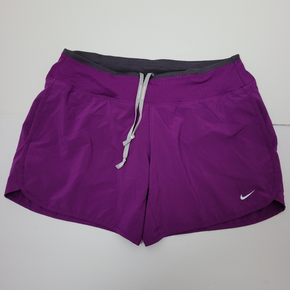 Women's Nike running shorts medium